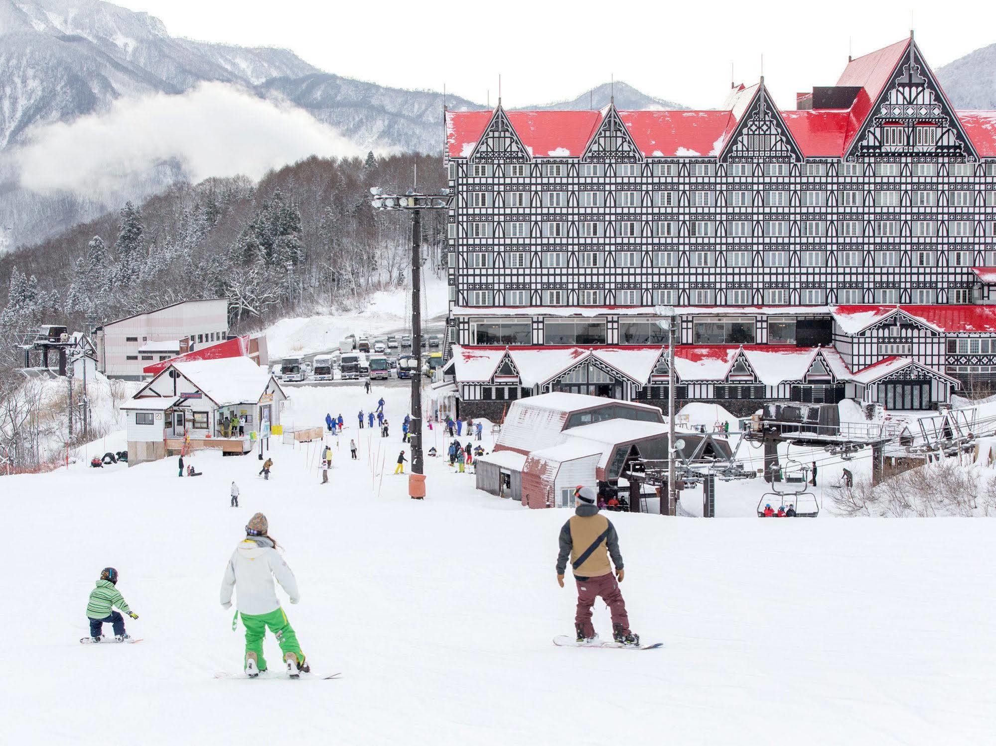 Hotel Green Plaza Hakuba Otari Exterior photo